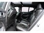 Volvo XC40 1.5 T4 Recharge R-Design | Plug-in Hybrid (PHEV) | Trekhaak | Panoramadak | Harman Kardon Audio | Elektrische Achterklep | Navigatie