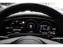 Porsche Taycan Cross Turismo Turbo S 93 kWh / SoH 90,9% / Panoramadak / 360Camera / Head-up / Passenger Display / Luchtvering / 21'' / Bose / Keyless / Sportdesign+Chrono / Stoelventilatie+Verwarming / Stuurverwarming / Dodehoek / DAB