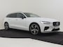 Volvo V60 2.0 T8 Recharge AWD R-Design 390Pk | Trekhaak | Achteruitrijcamera | Apple carplay Android Auto | Stoel/stuurverwarming | 19"LMV