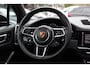 Porsche Cayenne 3.0 E-Hybrid / Panoramadak / Camera / Softclose / Keyless / Carbon intr. / Luchtvering / 21'' / Bose / Sfeerverlichting / Adaptieve stoelen / Stoelventilatie / Stoelverwarming 4x / Sportchrono / Dodehoek