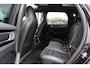Porsche Cayenne 3.0 E-Hybrid / Panoramadak / Camera / Softclose / Keyless / Carbon intr. / Luchtvering / 21'' / Bose / Sfeerverlichting / Adaptieve stoelen / Stoelventilatie / Stoelverwarming 4x / Sportchrono / Dodehoek