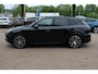 Porsche Cayenne 3.0 E-Hybrid / Panoramadak / Camera / Softclose / Keyless / Carbon intr. / Luchtvering / 21'' / Bose / Sfeerverlichting / Adaptieve stoelen / Stoelventilatie / Stoelverwarming 4x / Sportchrono / Dodehoek
