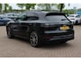 Porsche Cayenne 3.0 E-Hybrid / Panoramadak / Camera / Softclose / Keyless / Carbon intr. / Luchtvering / 21'' / Bose / Sfeerverlichting / Adaptieve stoelen / Stoelventilatie / Stoelverwarming 4x / Sportchrono / Dodehoek