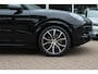 Porsche Cayenne 3.0 E-Hybrid / Panoramadak / Camera / Softclose / Keyless / Carbon intr. / Luchtvering / 21'' / Bose / Sfeerverlichting / Adaptieve stoelen / Stoelventilatie / Stoelverwarming 4x / Sportchrono / Dodehoek