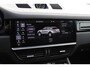 Porsche Cayenne Coupé 3.0 E-Hybrid 51.833 km! / Trekhaak / Camera / Lichtgewichtpakket / Carbon intr. / Luchtvering / 22'' / Softclose / Boxe / Sportstoelen / Sportdesign+Chrono / DAB / Stoelverwarming / Cruise Control