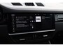 Porsche Cayenne Coupé 3.0 E-Hybrid 51.833 km! / Trekhaak / Camera / Lichtgewichtpakket / Carbon intr. / Luchtvering / 22'' / Softclose / Boxe / Sportstoelen / Sportdesign+Chrono / DAB / Stoelverwarming / Cruise Control