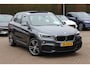 BMW X1 sDrive20i High Executive Edition M Sport / Trekhaak / Panoramadak / Camera / Leder / Head-up / 19'' / Navigatie / DAB / Cruise Control