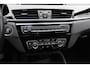 BMW X1 sDrive20i High Executive Edition M Sport / Trekhaak / Panoramadak / Camera / Leder / Head-up / 19'' / Navigatie / DAB / Cruise Control
