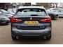 BMW X1 sDrive20i High Executive Edition M Sport / Trekhaak / Panoramadak / Camera / Leder / Head-up / 19'' / Navigatie / DAB / Cruise Control