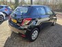 Toyota Yaris 1.0 VVT-i Now | 1E EIGENAAR | 12MND GARANTIE | AIRCO | ELEC RAMEN | NW APK |