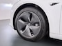 Tesla Model 3 SR+ 325PK LFP-Accu AutoPilot Leer Pano-Dak Adaptive Cruise Lmv 18" Camera's Elektr.-Stuur+Stoelen+Spiegels+Geheugen+Easy-Entry+Verwarmde stoelen Park assistent Pdc WIFI Ecc Lane-Assist Speed-Assist SOH 92% Ecc Navi Led DAB Voorverwarmen interieur via App Keyless One-Pedal-Drive 1e Eigenaar Origineel Nederlandse Auto Fabrieksgarantie op Accu en Motor tot 8-12-2028/160.000km