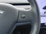 Tesla Model 3 SR+ 325PK LFP-Accu AutoPilot Leer Pano-Dak Adaptive Cruise Lmv 18" Camera's Elektr.-Stuur+Stoelen+Spiegels+Geheugen+Easy-Entry+Verwarmde stoelen Park assistent Pdc WIFI Ecc Lane-Assist Speed-Assist SOH 92% Ecc Navi Led DAB Voorverwarmen interieur via App Keyless One-Pedal-Drive 1e Eigenaar Origineel Nederlandse Auto Fabrieksgarantie op Accu en Motor tot 8-12-2028/160.000km