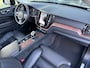 Volvo XC60 2.0 T8 Plug-in hybrid AWD Ultimate Dark 456pk Trekhaak / Stoelventilatie / Panoramadak