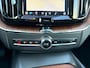Volvo XC60 2.0 T8 Plug-in hybrid AWD Ultimate Dark 456pk Trekhaak / Stoelventilatie / Panoramadak