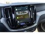 Volvo XC60 Plug-in Hybrid T6 AWD Plus Dark | Google | Long Range | Trekhaak | Panoramadak | Adaptieve Cruise Control | Standkachel | Stoel-/Stuurverwarming | Verwarmbare Voorruit | Verwarmbare Achterbank | Dodehoekdetectie| Actieve LED Koplampen | Zitverlenging | Apple Carplay / Android Auto | 20" LM