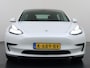 Tesla Model 3 SR+ 325PK Trekhaak LFP-Accu 19" SOH 90% AutoPilot Leer Pano-Dak Adaptive Cruise Lmv 18" Camera's Elektr.-Stuur+Stoelen+Spiegels+Geheugen+Easy-Entry+Verwarmde stoelen Park assistent Pdc WIFI Ecc Lane-Assist Speed-Assist Ecc Navi Led DAB Voorverwarmen interieur via App Keyless One-Pedal-Drive Origineel Nederlandse Auto Fabrieksgarantie op Accu en Motor tot 9-12-2028/160.000km