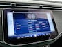 Mercedes-Benz E-klasse Estate 300 e Luxury Plug-In Hybride | Trekhaak | Distronic | 360°-camera | Dode Hoek Ass | Zonneschermpakket | Stuur en Stoelverwarming | Inclusief 24 maanden Mercedes-Benz Certified garantie voor Europa.