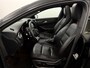 Mercedes-Benz CLA Shooting Brake AMG 180 Panoramadak, Leder, Camera, Keyless start, Cruise control, Stoelverwarming, A start stop, Elektrische achterklep