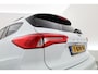 Ford Focus Wagon 1.0 EcoBoost ST Line | Winter Pack | Cruise Control | All Season | B&O | Apple CarPlay | Hill Hold | 17''