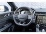 Lynk & Co 01 1.5 Plug-in Hybrid | Elegante SUV met 1.800 kg trekvermogen | Afneembare trekhaak | Zwarte Hemelbekleding | Elektrisch schuif/kanteldak | 360 Graden Camera | LM velgen 20 inch | Adaptive Cruise Control | Elektrisch bedienbare achterklep | Premium Audio Systeem | Apple Carplay/Android Auto | Stoelverwarming | Achteruitrijcamera | Keyless Entry | Elektrisch verstelbare bestuurderstoel met geheugenfunctie