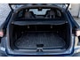 Lynk & Co 01 1.5 Plug-in Hybrid | Elegante SUV met 1.800 kg trekvermogen | Afneembare trekhaak | Zwarte Hemelbekleding | Elektrisch schuif/kanteldak | 360 Graden Camera | LM velgen 20 inch | Adaptive Cruise Control | Elektrisch bedienbare achterklep | Premium Audio Systeem | Apple Carplay/Android Auto | Stoelverwarming | Achteruitrijcamera | Keyless Entry | Elektrisch verstelbare bestuurderstoel met geheugenfunctie