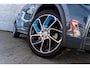 Lynk & Co 01 1.5 Plug-in Hybrid | Elegante SUV met 1.800 kg trekvermogen | Afneembare trekhaak | Zwarte Hemelbekleding | Elektrisch schuif/kanteldak | 360 Graden Camera | LM velgen 20 inch | Adaptive Cruise Control | Elektrisch bedienbare achterklep | Premium Audio Systeem | Apple Carplay/Android Auto | Stoelverwarming | Achteruitrijcamera | Keyless Entry | Elektrisch verstelbare bestuurderstoel met geheugenfunctie
