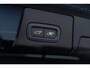 Volvo XC60 2.0 T6 Plug-in hybrid AWD Ultra Black Edition | Facelift | Harman Kardon Audio | 360 Graden Camera | Sportstoelen | Lichtmetalen Velgen 21 inch | Panoramadak | Head-up Display | Keyless Entry | Elektrische Achterklep | Navigatie | Apple Carplay | Android Auto