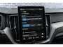 Volvo XC60 2.0 T6 Plug-in hybrid AWD Ultra Black Edition | Facelift | Harman Kardon Audio | 360 Graden Camera | Sportstoelen | Lichtmetalen Velgen 21 inch | Panoramadak | Head-up Display | Keyless Entry | Elektrische Achterklep | Navigatie | Apple Carplay | Android Auto