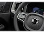 Volvo XC60 2.0 T6 Plug-in hybrid AWD Ultra Black Edition | Facelift | Harman Kardon Audio | 360 Graden Camera | Sportstoelen | Lichtmetalen Velgen 21 inch | Panoramadak | Head-up Display | Keyless Entry | Elektrische Achterklep | Navigatie | Apple Carplay | Android Auto