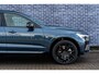 Volvo XC60 2.0 T6 Plug-in hybrid AWD Ultra Black Edition | Facelift | Harman Kardon Audio | 360 Graden Camera | Sportstoelen | Lichtmetalen Velgen 21 inch | Panoramadak | Head-up Display | Keyless Entry | Elektrische Achterklep | Navigatie | Apple Carplay | Android Auto