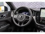 Volvo XC60 2.0 T6 Plug-in hybrid AWD Ultra Black Edition | Facelift | Harman Kardon Audio | 360 Graden Camera | Sportstoelen | Lichtmetalen Velgen 21 inch | Panoramadak | Head-up Display | Keyless Entry | Elektrische Achterklep | Navigatie | Apple Carplay | Android Auto