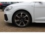 Audi A1 Sportback 40 TFSI S Line edition one 200pk / Navigatie / Keyless / Virtual Cockpit / 18'' / Parkeerhulp achter / Stoelverwarming / LED Koplampen / DAB / ACC