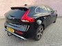 Volvo V40 1.5 T3 Polar+ Sport | Navigatie | Achteruitrijcamera | Parkeersensoren | Trekhaak | Panoramadak | Harman Kardon Audio | BLIS | Cruise Control Adaptief | LED Koplampen | Keyless Entry