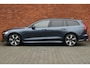 Volvo V60 B3 AUT7 163PK Essential | Adaptieve Cruise Control | Trekhaak semi elektrisch inklapbaar | Elektrisch Verstelbare Lendesteunen | BLIS Dodehoekdetectie | Verwarmbare Voor- en Achterstoelen | Stuurwielverwarming | Extra Getint Glas Achter | 19" Lichtmetalen Velgen | Parkeercamera | Parkeersensoren voor + achter |