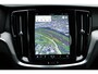 Volvo V60 B3 AUT7 163PK Essential | Adaptieve Cruise Control | Trekhaak semi elektrisch inklapbaar | Elektrisch Verstelbare Lendesteunen | BLIS Dodehoekdetectie | Verwarmbare Voor- en Achterstoelen | Stuurwielverwarming | Extra Getint Glas Achter | 19" Lichtmetalen Velgen | Parkeercamera | Parkeersensoren voor + achter |