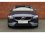 Volvo V60 B3 AUT7 163PK Essential | Adaptieve Cruise Control | Trekhaak semi elektrisch inklapbaar | Elektrisch Verstelbare Lendesteunen | BLIS Dodehoekdetectie | Verwarmbare Voor- en Achterstoelen | Stuurwielverwarming | Extra Getint Glas Achter | 19" Lichtmetalen Velgen | Parkeercamera | Parkeersensoren voor + achter |