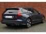 Volvo V60 B3 AUT7 163PK Essential | Adaptieve Cruise Control | Trekhaak semi elektrisch inklapbaar | Elektrisch Verstelbare Lendesteunen | BLIS Dodehoekdetectie | Verwarmbare Voor- en Achterstoelen | Stuurwielverwarming | Extra Getint Glas Achter | 19" Lichtmetalen Velgen | Parkeercamera | Parkeersensoren voor + achter |