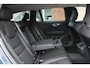 Volvo V60 B3 AUT7 163PK Essential | Adaptieve Cruise Control | Trekhaak semi elektrisch inklapbaar | Elektrisch Verstelbare Lendesteunen | BLIS Dodehoekdetectie | Verwarmbare Voor- en Achterstoelen | Stuurwielverwarming | Extra Getint Glas Achter | 19" Lichtmetalen Velgen | Parkeercamera | Parkeersensoren voor + achter |