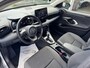 Toyota Yaris 1.5 Hybrid Dynamic | Lichtmetalen velgen, LED, Keyless, Startknop, Licht + Regensensor, Apple CarPlay/Android Auto