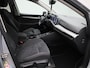 Volkswagen Golf Variant 1.0 eTSI Life Business 110 PK| Origineel Nederlands | Dealeronderhouden | Trekhaak | Navigatie | Artvelours | Achteruitrijcamera | Elektrische Bestuurderstoel Met Geheugen | Stoelverwarming