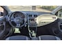 Volkswagen Polo 1.2 TSI BlueMotion Edition LEKT IETS OLIE