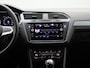 Volkswagen Tiguan 1.5 TSI Life Business 130 PK| Origineel Nederlands | 1e Eigenaar | Navigatie | Achterklep Elektrisch | Stoelverwarming | Stuurwielverwarming | Climatronic | Parkeersensoren Voor & Achter