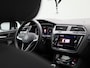 Volkswagen Tiguan 1.5 TSI Life Business 130 PK| Origineel Nederlands | 1e Eigenaar | Navigatie | Achterklep Elektrisch | Stoelverwarming | Stuurwielverwarming | Climatronic | Parkeersensoren Voor & Achter