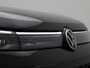 Volkswagen Tiguan 1.5 eHybrid R-Line Edition 204 PK| Origineel Nederlands | 1e EIgenaar | Navigatie | Stoelverwarming | Stuurwielverwarming | Achteruitrijcamera | Black Style
