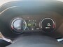 Kia Niro EV e-Niro ExecutiveLine 64 kWh | Trekhaak | Stoel verwarming en ventilatie | Dodehoek detectie | Elektrisch bedienbare voorstoelen | Lederen bekleding | JBL soundsystem | Navigatie | Camera |