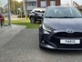 Toyota Yaris 1.5 Hybrid Dynamic | Lichtmetalen velgen, LED, Keyless, Startknop, Licht + Regensensor, Apple CarPlay/Android Auto
