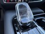 Volvo V60 2.0 T6 Plug-in Hybrid AWD Inscription | Long Range PHEV | Trekhaak | Panoramadak | Harman Kardon Audio | LED Koplampen Adaptief | Lichtmetalen Velgen 19 inch | Verwarmde Voorruit | Achteruitrijcamera | Keyless Entry | Navigatie | Apple Carplay | Android Auto