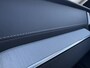 Volvo V60 2.0 T6 Plug-in Hybrid AWD Inscription | Long Range PHEV | Trekhaak | Panoramadak | Harman Kardon Audio | LED Koplampen Adaptief | Lichtmetalen Velgen 19 inch | Verwarmde Voorruit | Achteruitrijcamera | Keyless Entry | Navigatie | Apple Carplay | Android Auto
