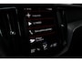 Volvo XC60 B5 R-Design | elektrisch verstelb. bestuurdersstoel met geheugen | Extra getint glas | Trekhaak | Achteruitrijcamera | Pilot Assist |