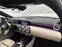 Mercedes-Benz A-klasse 250 e Luxury Line Panorama Schuif-Kanteldak | Sfeerverlichting | Achteruitrijcamera | Stoelverwarming. Achteruitrij camera | Panorama dak | Memory pakket
